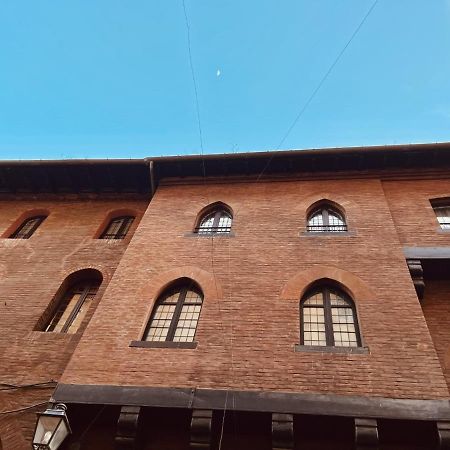 Lovely 1 Bedroom Apartment Nearby Piazza Maggiore Болонья Экстерьер фото